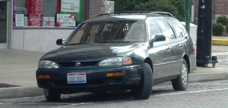 90s-Toyota-Camry-wagon